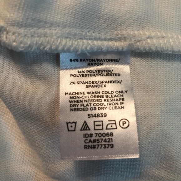 Ann Taylor Shell Cream Mock Turtleneck Sleeveless Top Sz M BNWT Off White Tank - Picture 11 of 12